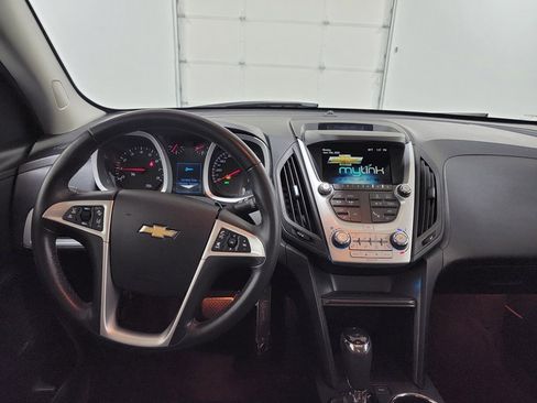 Used 2016 Chevrolet Equinox LTZ w/ Enhanced Convenience Package FWD image 12