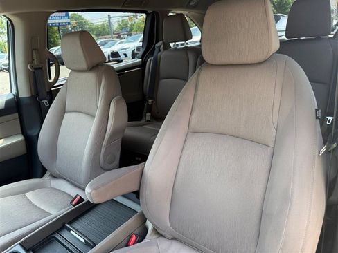 Used 2020 Honda Odyssey EX image 11