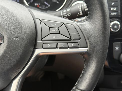 Used 2021 Nissan Rogue Sport SV FWD image 20