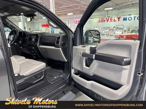 Used 2019 Ford F150 XLT w/ Equipment Group 302A Luxury AWD/4WD image 39