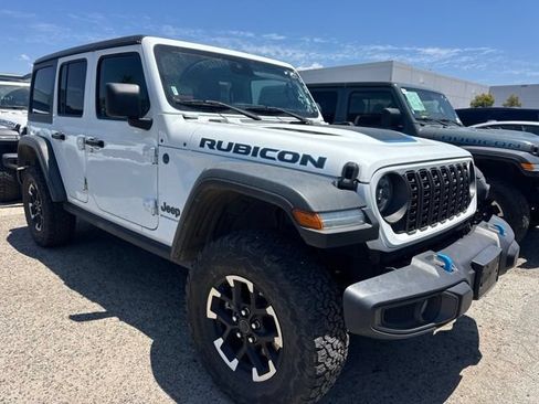 Used 2024 Jeep Wrangler Unlimited Rubicon 4xe AWD/4WD image 3