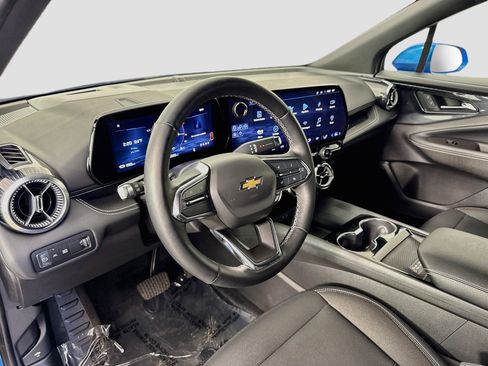 Used 2024 Chevrolet Blazer EV LT AWD/4WD image 11