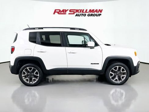 Used 2016 Jeep Renegade Latitude image 8