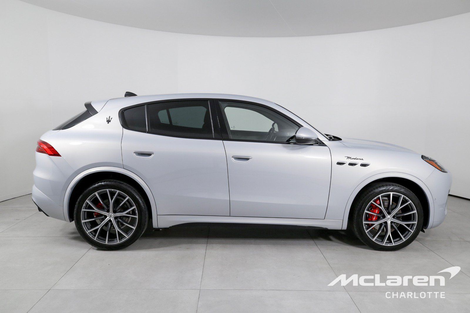 Used 2023 Maserati Grecale Modena AWD/4WD image 9