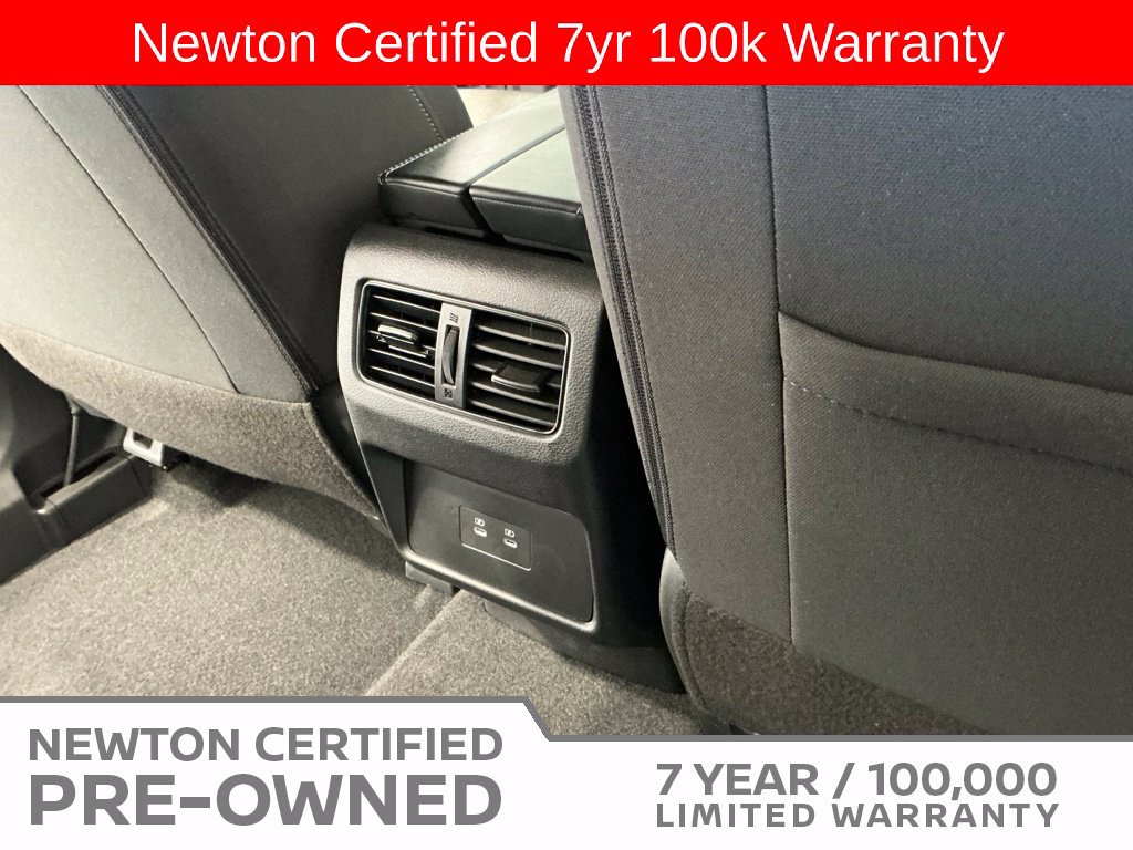 Used 2026 Nissan Rogue SV w/ Cold Weather Package FWD image 16