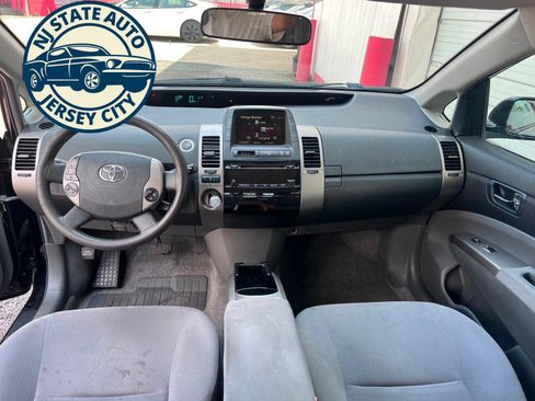 Used 2006 Toyota Prius w/ Pkg 4 FWD image 3