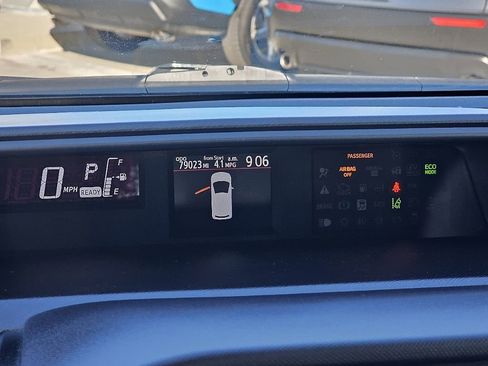 Used 2016 Toyota Prius C Three image 36