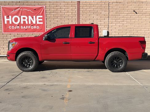 Used 2023 Nissan Titan S image 2