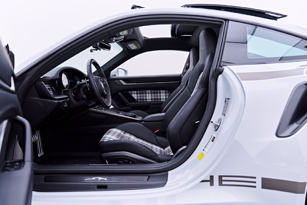 Used 2025 Porsche 911 Turbo S AWD/4WD image 46