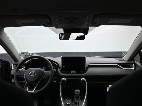 New 2025 Toyota RAV4 XLE image 10