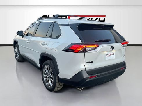 Used 2025 Toyota RAV4 XLE Premium w/ Weather Package FWD image 5