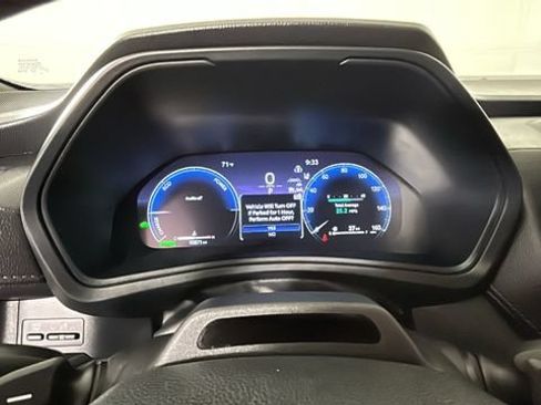 Used 2025 Toyota Grand Highlander AWD Hybrid image 17
