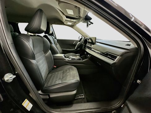 Used 2025 Mitsubishi Outlander SE AWD/4WD image 34