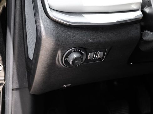Used 2023 Jeep Compass Limited AWD/4WD image 40
