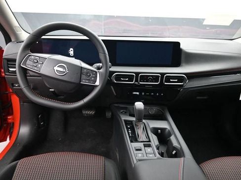 New 2026 Nissan Sentra SR image 10