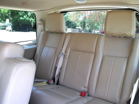 Used 2009 Ford Expedition Eddie Bauer RWD image 12