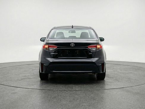 Used 2025 Toyota Corolla LE FWD image 7