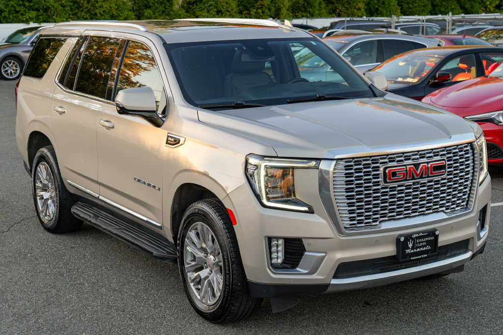 Used 2023 GMC Yukon Denali AWD/4WD image 9