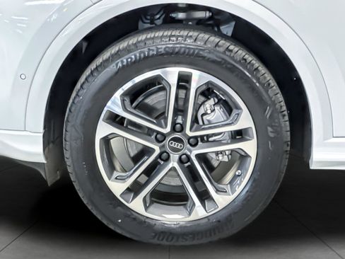 New 2025 Audi Q5 Premium image 25