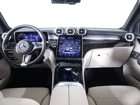 Used 2026 Mercedes-Benz GLC 300 4MATIC image 46