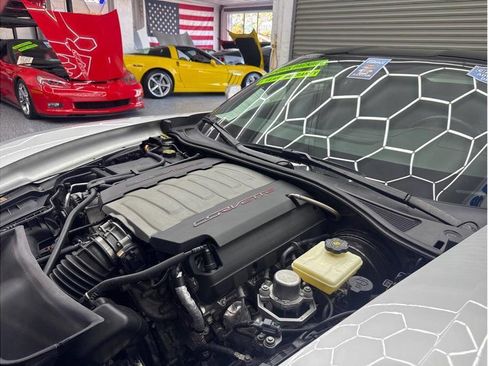 Used 2016 Chevrolet Corvette Stingray Coupe RWD image 23