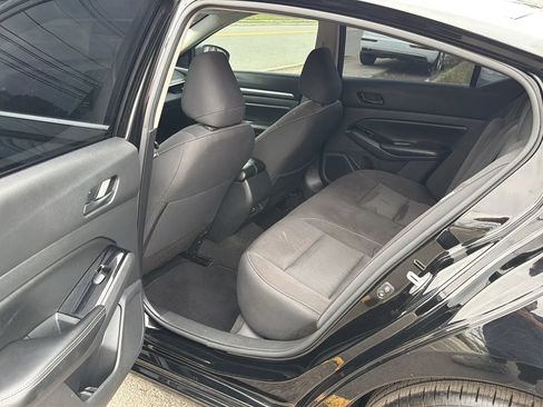 Used 2023 Nissan Altima 2.5 SV FWD image 27