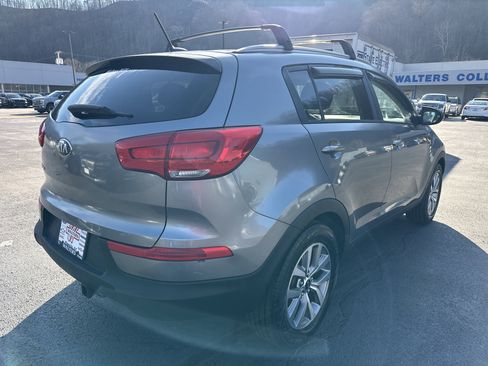 Used 2016 Kia Sportage LX w/ LX Popular Package image 2