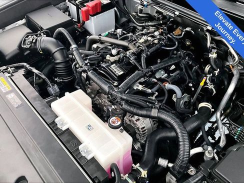 Used 2025 Toyota 4Runner SR5 image 42