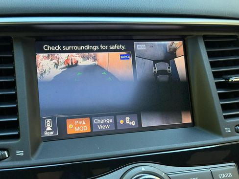 Used 2018 Nissan Armada Platinum AWD/4WD image 22