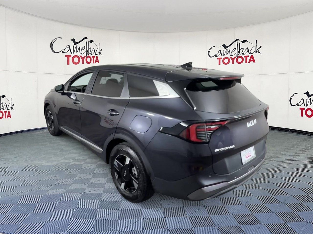 Used 2026 Kia Sportage LX FWD image 9