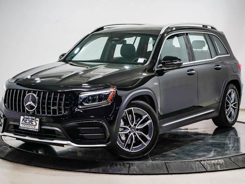 Used 2025 Mercedes-Benz GLB 35 AMG 4MATIC image 1