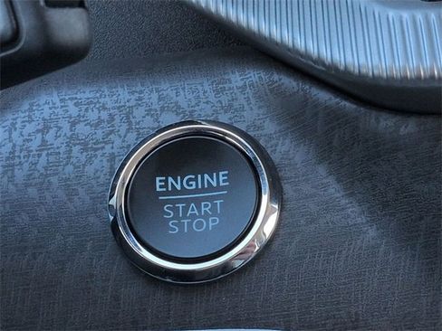 Certified 2025 Ford Explorer Platinum w/ Ultimate Package image 28