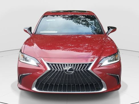 Used 2025 Lexus ES 350 w/ Premium Package image 2