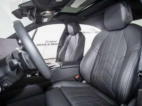 Used 2026 BMW 530i image 12