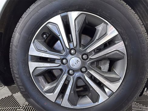 Used 2019 Kia Sedona SX image 41