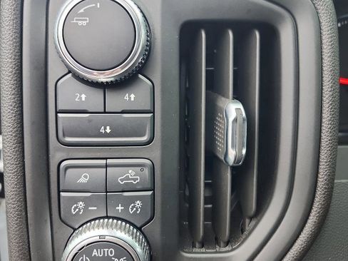 Used 2024 GMC Sierra 2500 Pro w/ Convenience Package image 13