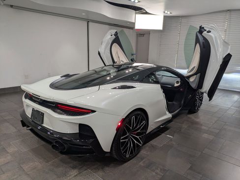 New 2025 McLaren GTS image 25