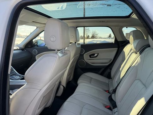 Used 2017 Land Rover Range Rover Evoque HSE image 20