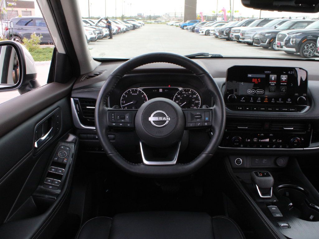 Used 2023 Nissan Rogue SL w/ SL Premium Package FWD image 22