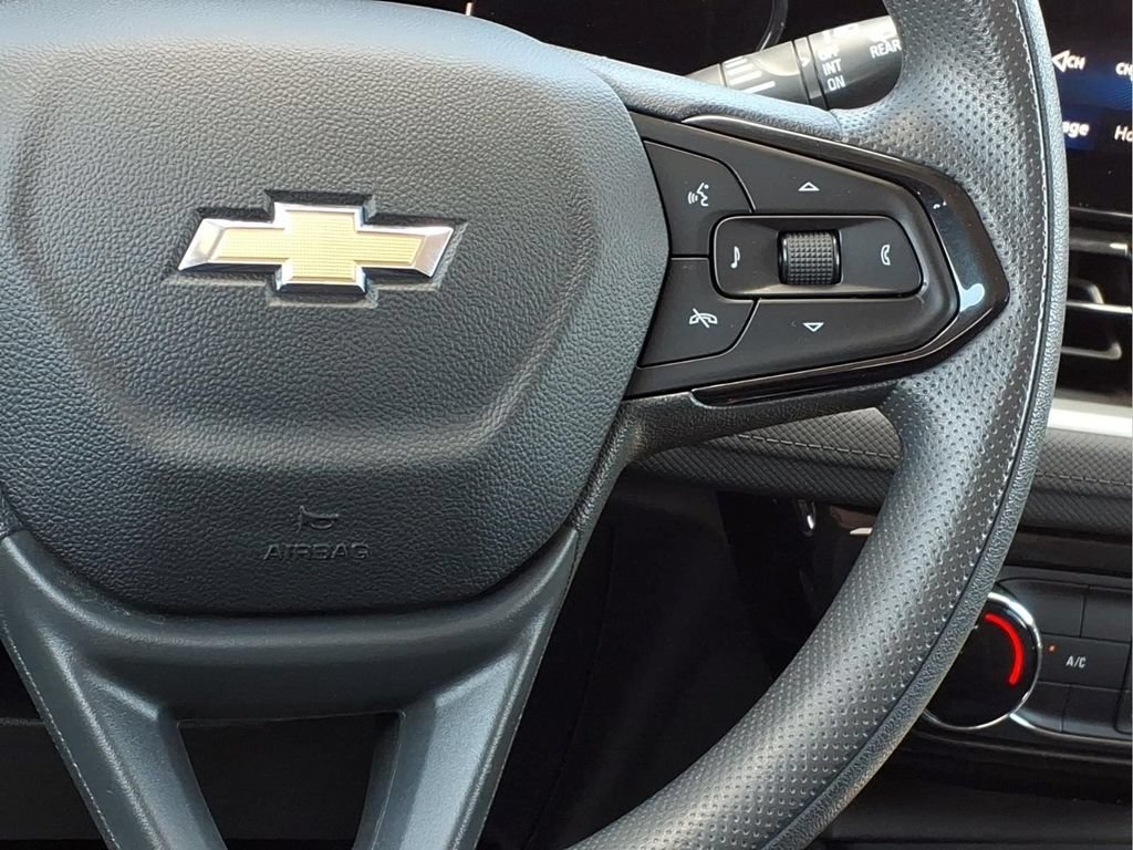 Used 2025 Chevrolet TrailBlazer LT FWD image 11