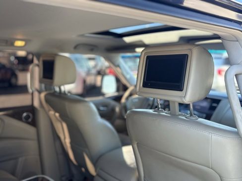 Used 2016 INFINITI QX80 Base w/ 22" Wheel Package image 15