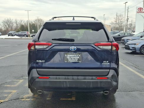 Used 2023 Toyota RAV4 XLE w/ Convenience Package image 5