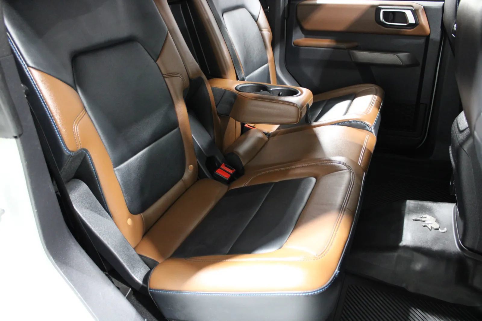 Used 2022 Ford Bronco Outer Banks AWD/4WD image 37