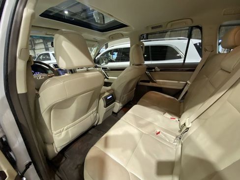 Used 2015 Lexus GX 460 w/ Premium Package AWD/4WD image 5