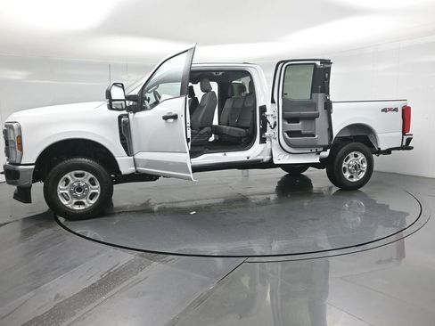 New 2026 Ford F350 XLT image 34