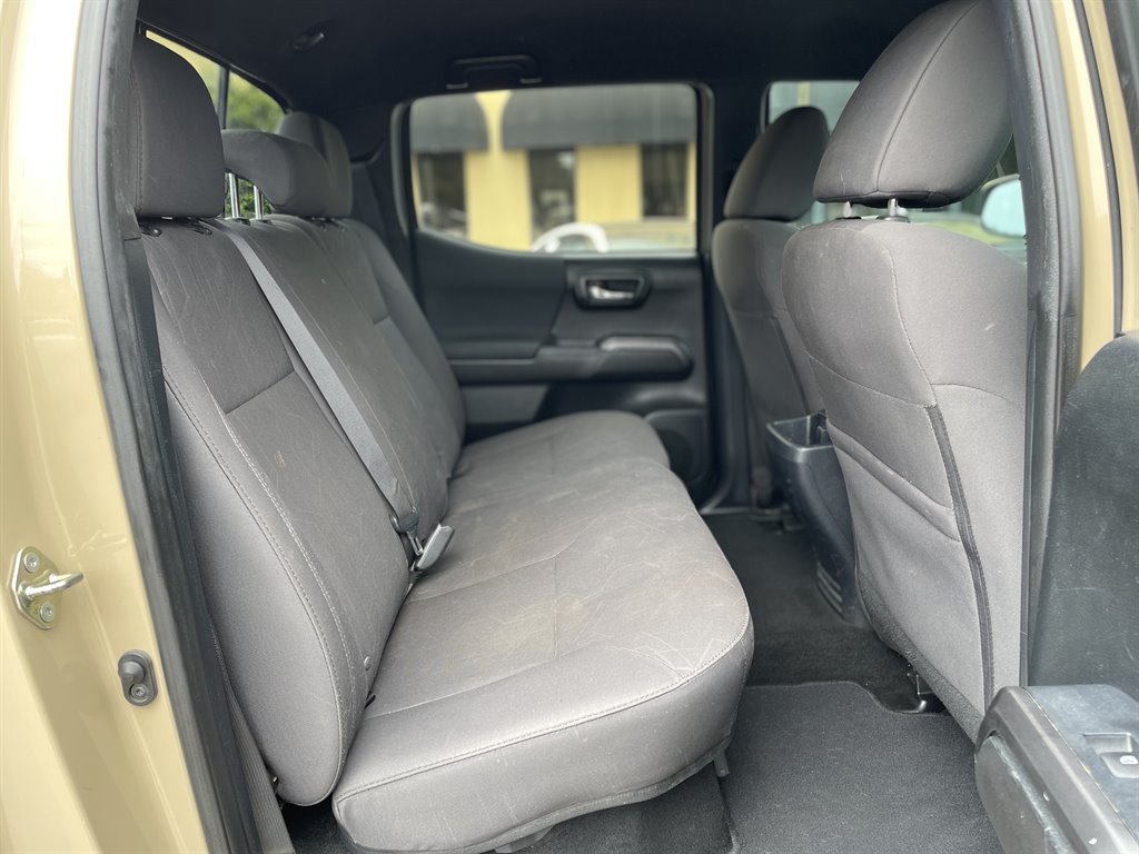 Used 2017 Toyota Tacoma TRD Sport w/ Tow Package RWD image 22