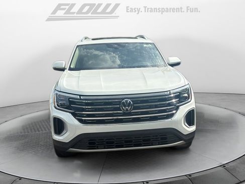 Certified 2026 Volkswagen Atlas SEL AWD/4WD image 2