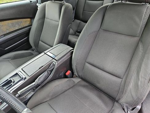 Used 2013 Ford Mustang Coupe image 10