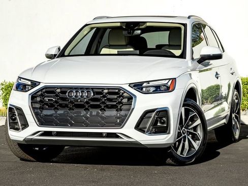 Used 2023 Audi Q5 2.0T Premium Plus w/ Premium Plus Package AWD/4WD image 1