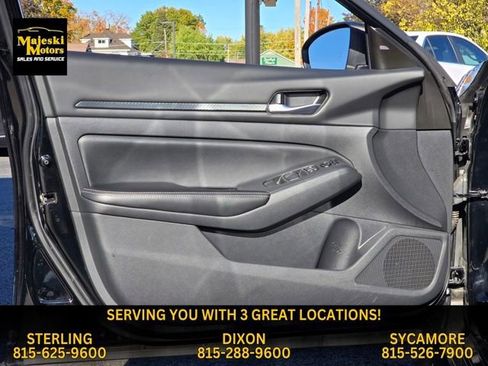 Used 2024 Nissan Altima 2.5 SV image 23